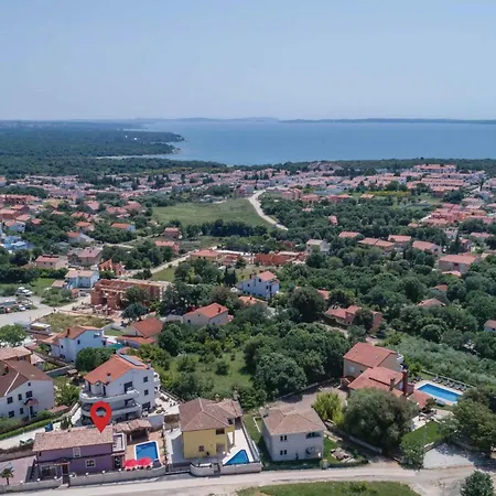 Pet Friendly In Betiga Vikendica